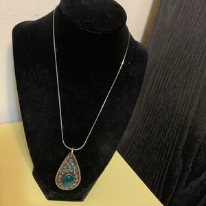Beautiful necklace, jewelry, 17”